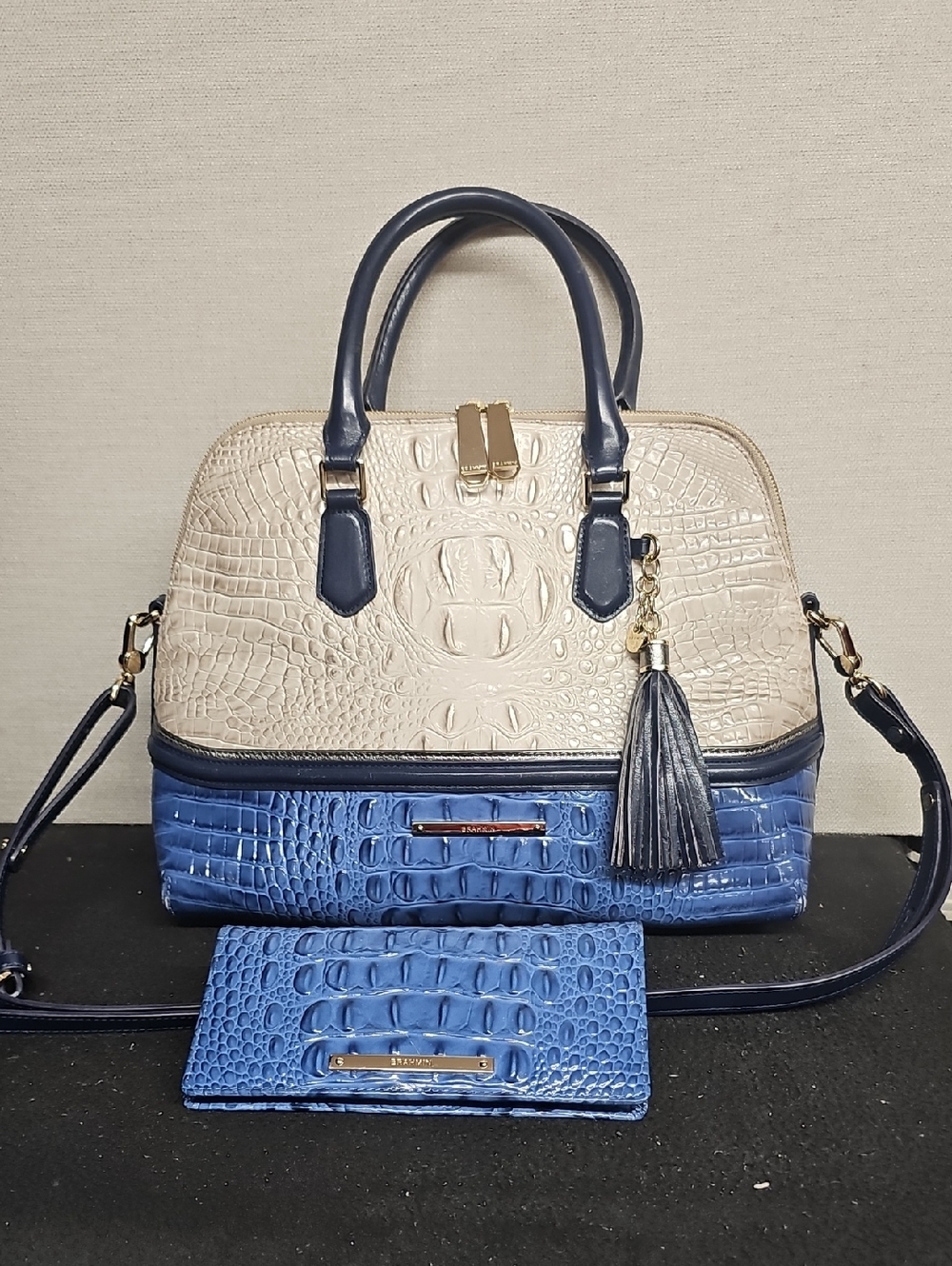 BRAHMIN SIDNEY SATCHEL AND MATCHING WALLET BFPM-05-140